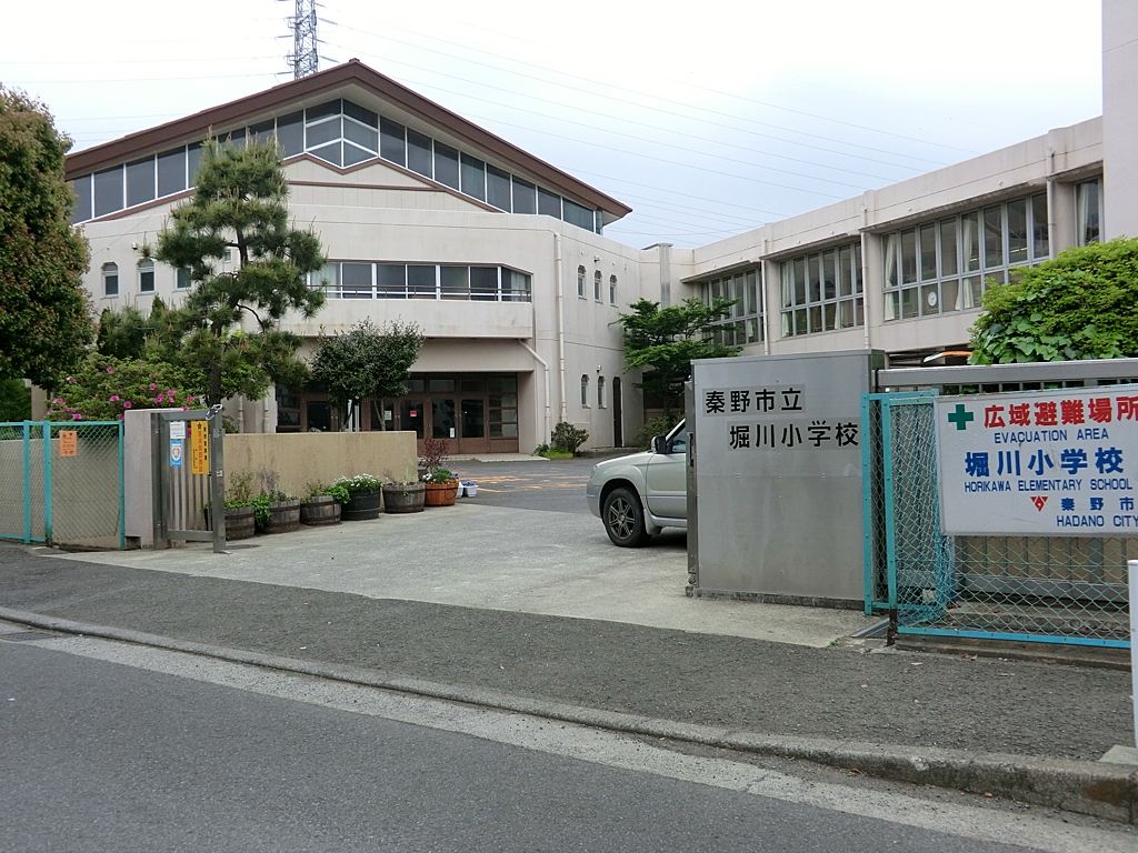堀川小学校の写真